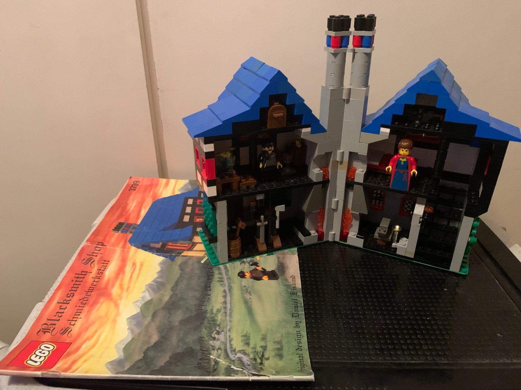 Lego Kit di costruzioni: LEGO Ritter 3739 Blacksmith Shop – Usato da Basel venduto da Don-Angel