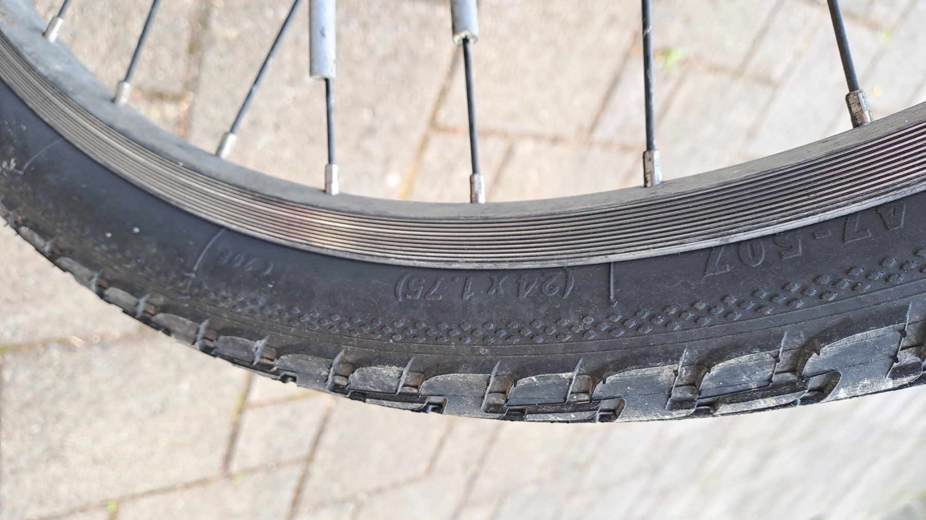 Velos: Velo 24 Zoll stark gebraucht – Gebraucht aus Wuppenau von sodastream 3