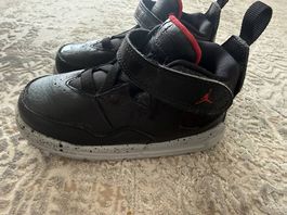 Nike Jordan Schuhe Sneaker 24
