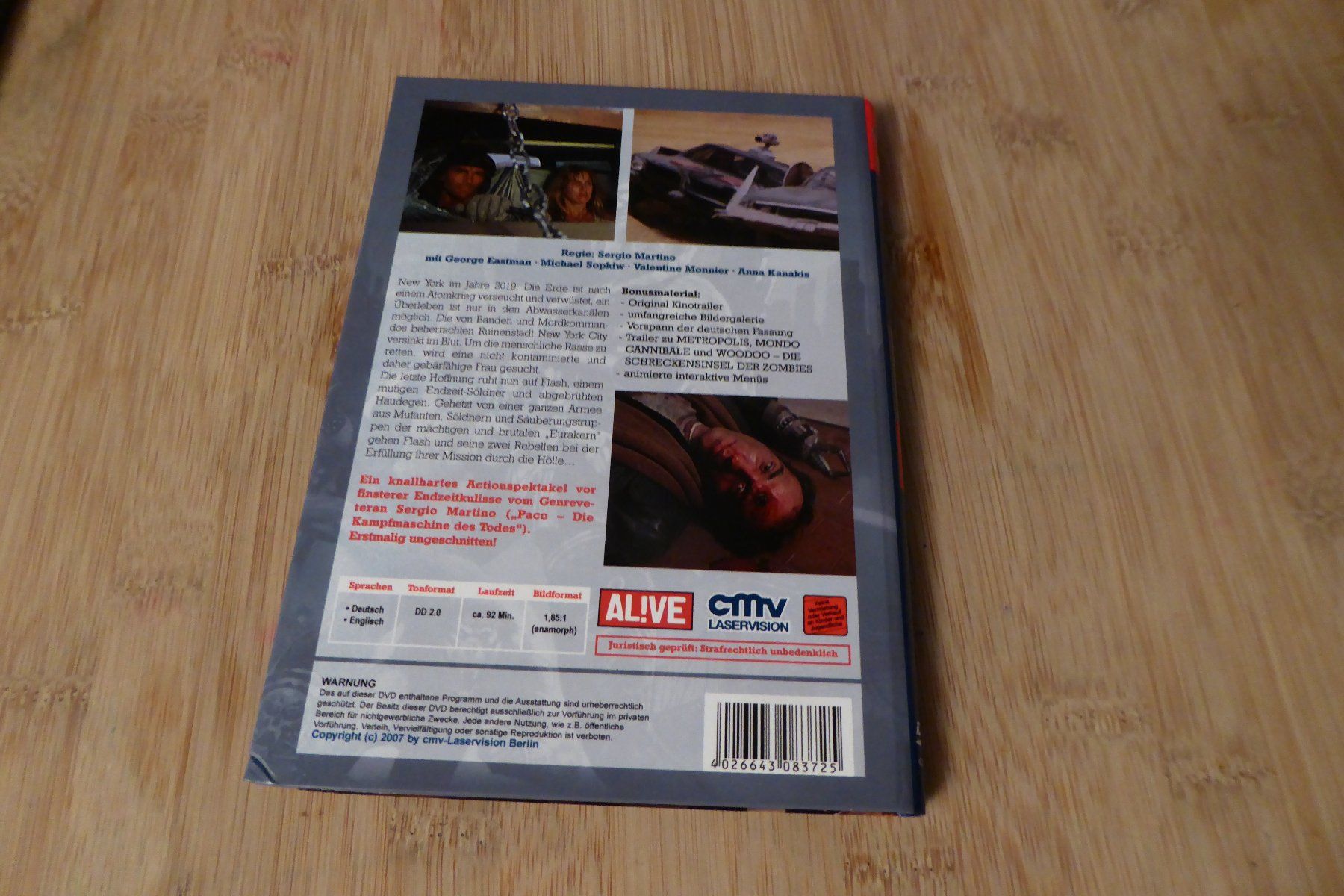 Tutti i DVDs: Kleine Hartbox Fireflash - Der Tag nach dem Ende – Usato da Allschwil venduto da Summelsarium 1