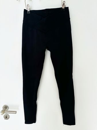 Teveo V-Shape Leggings schwarz Grösse S-wie neu