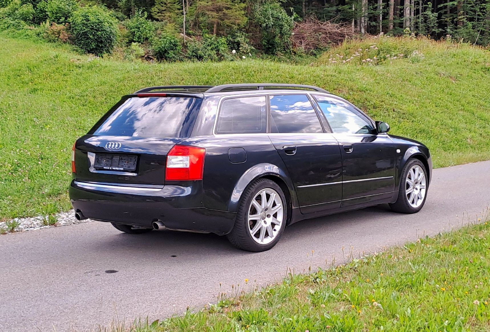 Audi Autos: Audi A4 1.8T Quattro Avant – D'occasion à Schattdorf par Belti77 3