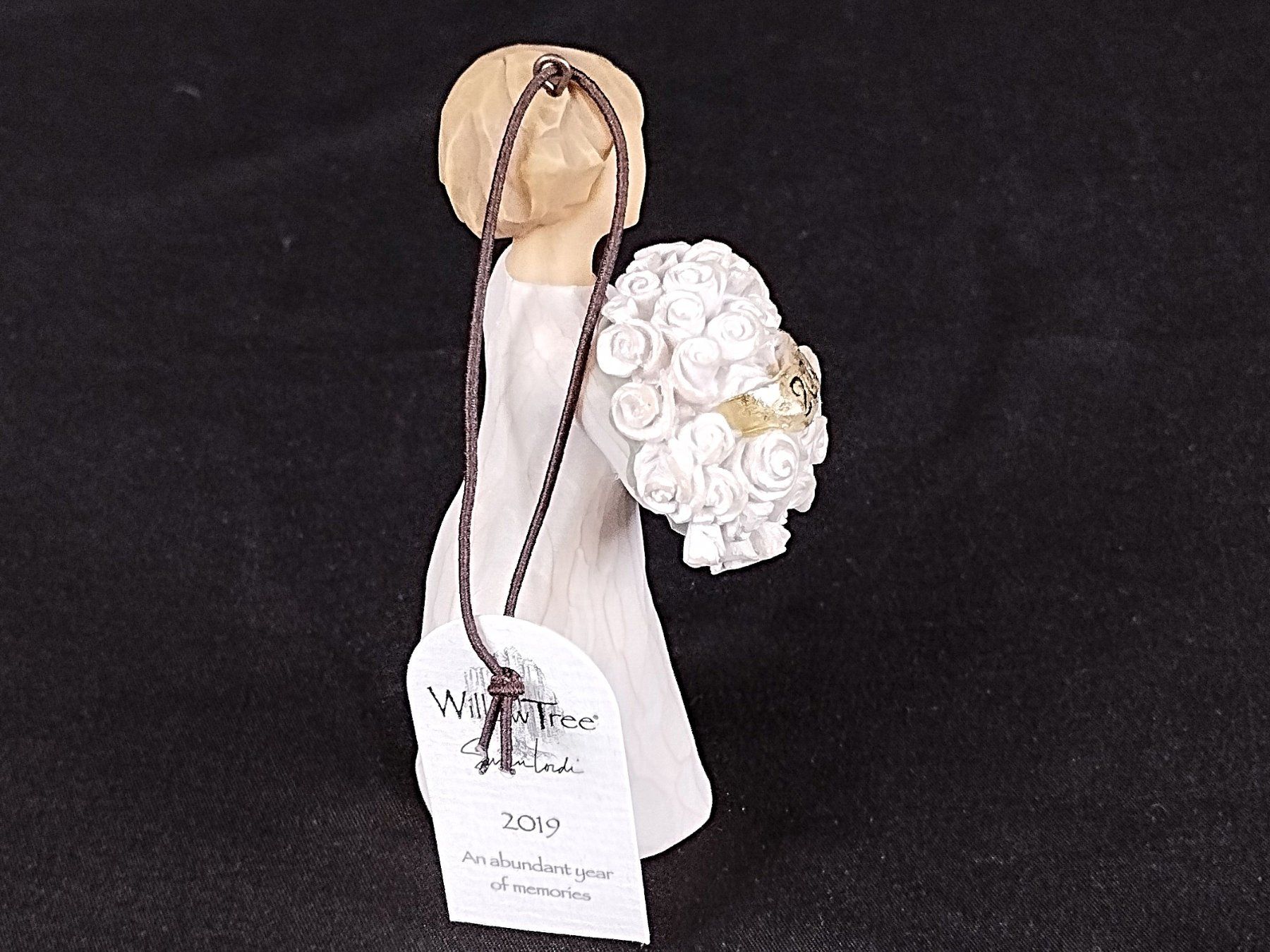 Willow Tree Figurines: DEMDACO Willow Tree Figur "Ornament 2019" – D'occasion à Schübelbach par Restwert_Schubelbach 1