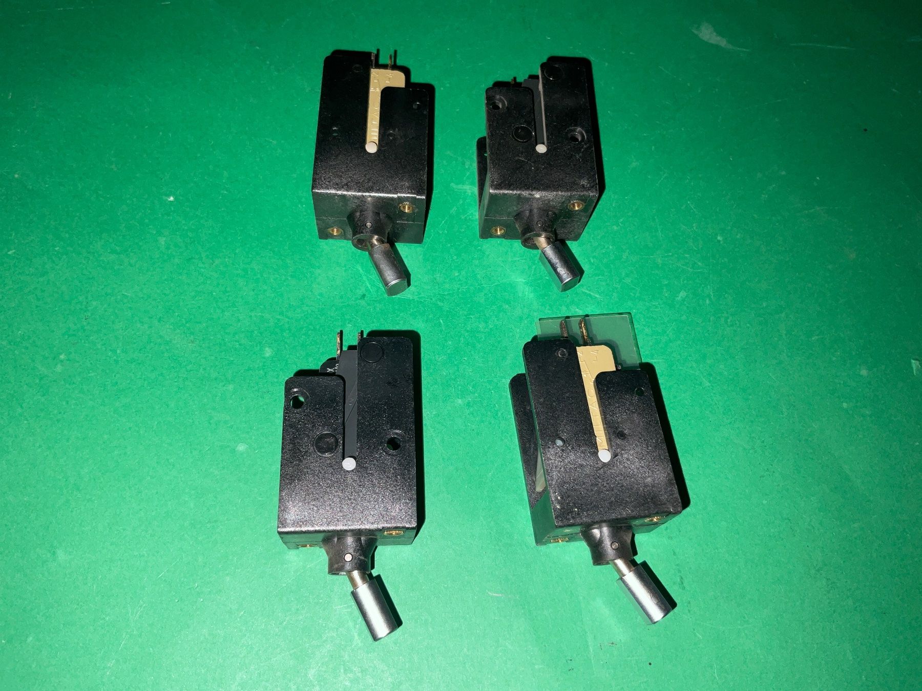 Schalter: ReVox B 760 Kippschalter komplett – Gebraucht aus Langenthal von RronJora