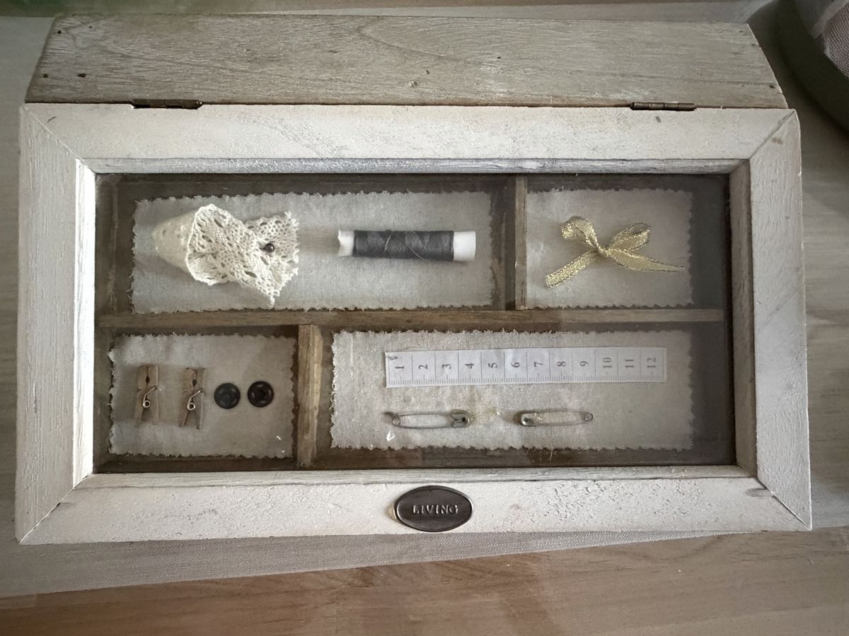 Altro in Bricolage: Vintage Nähkasten  – Nuovo e nell'imballaggio originale da Basel venduto da kko_8vql 1