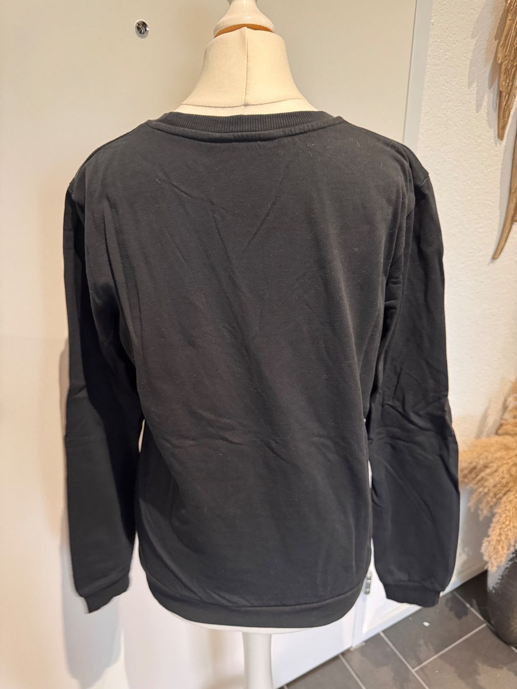 Dorothy Perkins Pulls & Sweat-shirts: Basic Pullover schwarz Dorothy Perkins Gr. 36 – D'occasion à Rothrist par Fondgruebe 2