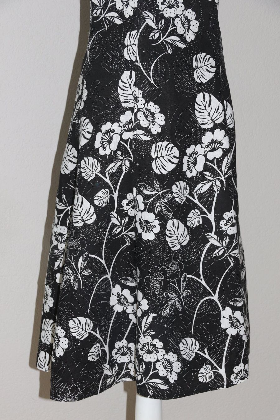 Robes: Wunderschöner Kleid von MODISSA Gr.34 aus 100% Leinen – Neuf (Voir description) à Oberwil-Lieli par Svetlana28 5