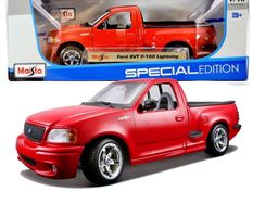FORD F-150 SVT LIGHTNING