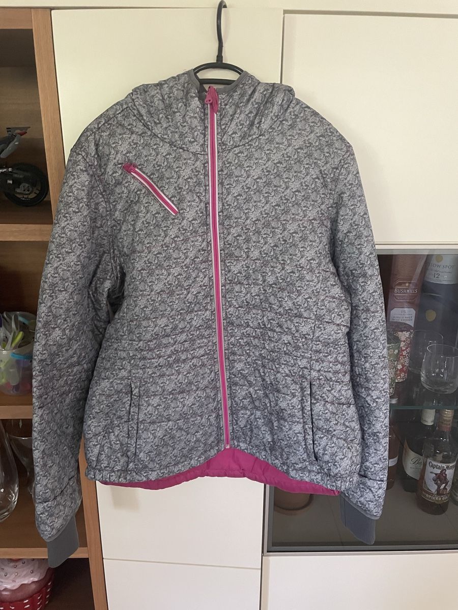 Jacken: Crane Damen-Leichtsteppjacke wendbar, 100% Polyeste – Gebraucht aus Schnottwil von MysticWitch