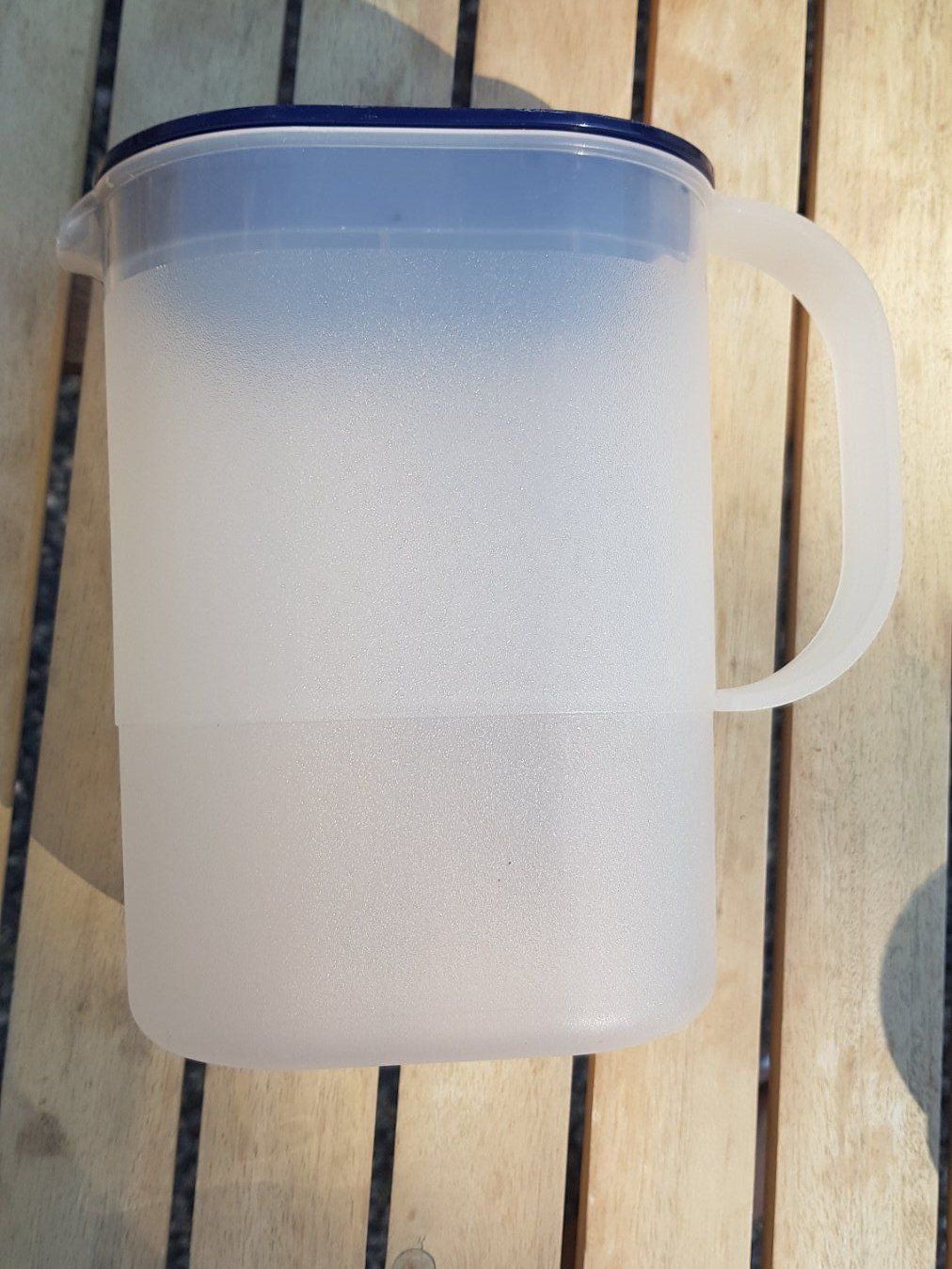 Tupperware Caraffe: Tupperware carafe / pichet - Karaffe / Krug - Slim line – Usato da Fully venduto da Minouchka