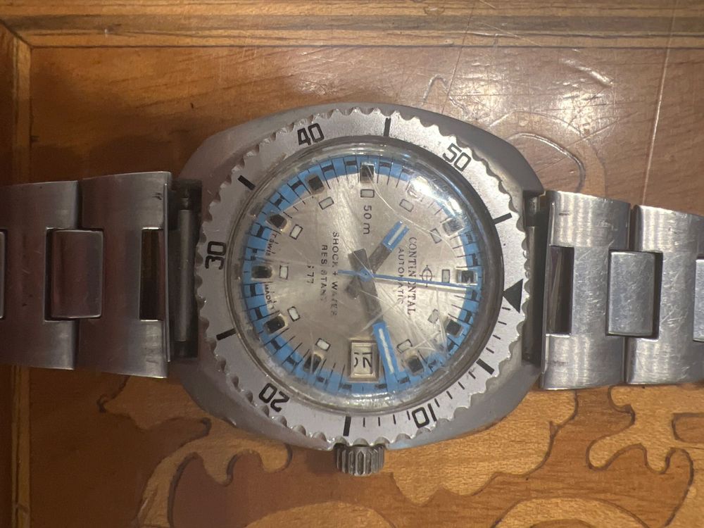 Montre Continental Vintage Doré à Quartz - Réf 9183-GP156C, étanche 30m, Occasion Avec Défauts