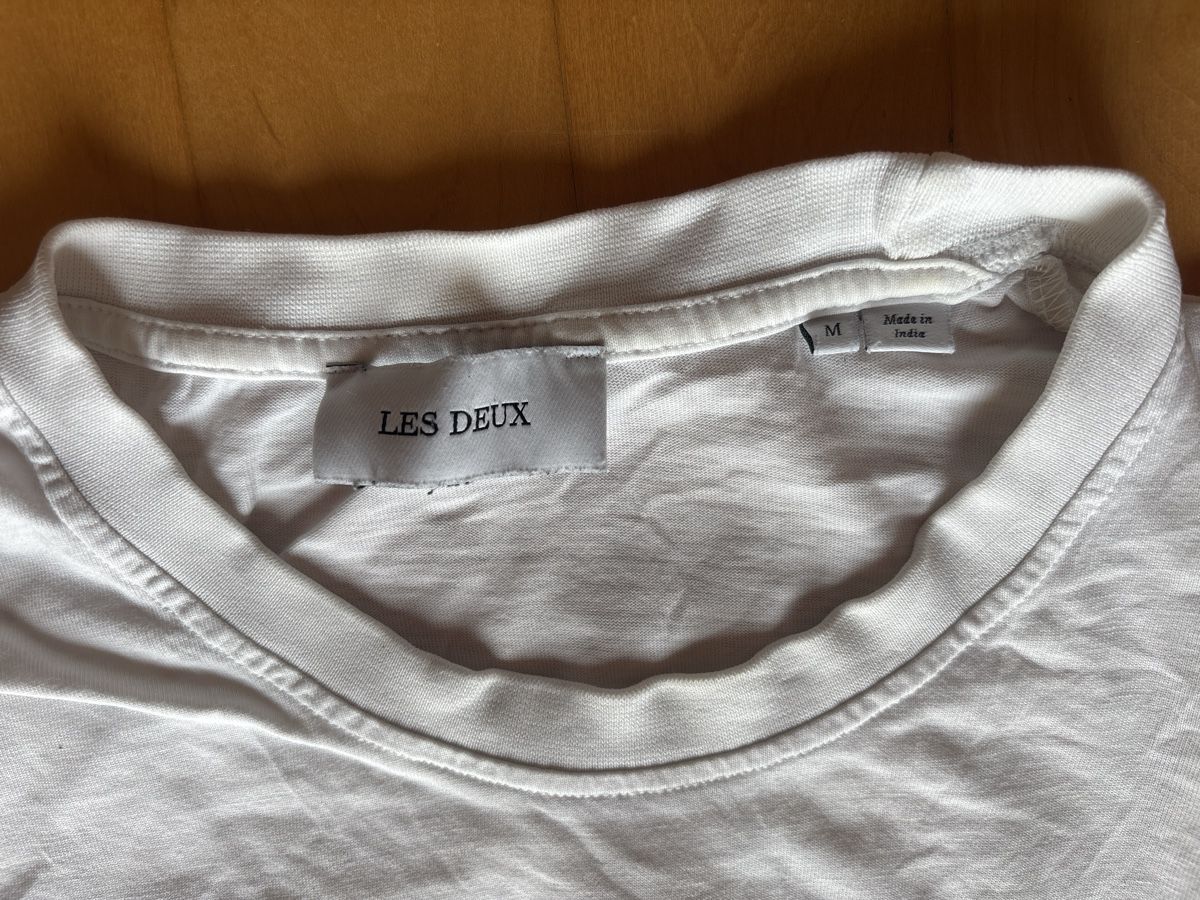 T-shirt: Les Deux T-Shirt – Usato da Rutschwil venduto da win.JL 2