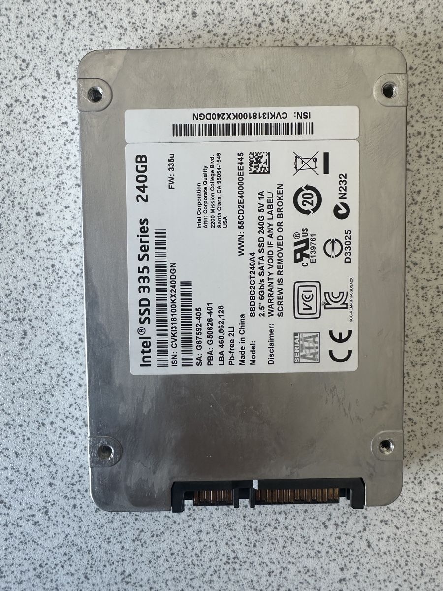 Intel Dischi rigidi: Intel SSDSC2CT240A4 240GB – Usato da Amriswil venduto da Rederic7 1