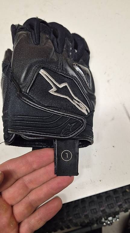 Alpinestars Guanti & manicotti: Motorradhandschuhe Alpinestars Gr.L – Usato da Aarburg venduto da exe_v5s5 3
