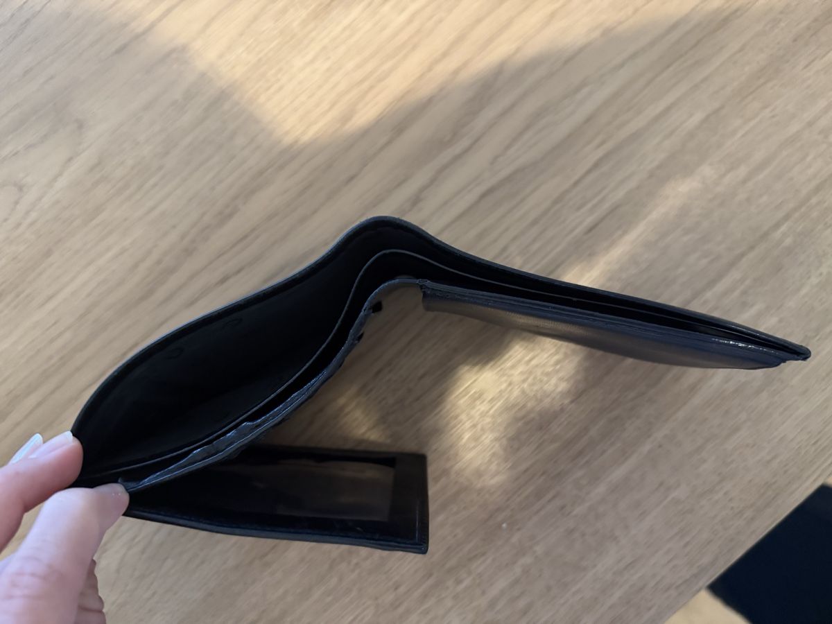 Aigner Brieftaschen: Aigner Portemonnaie Leder Schwarz – Gebraucht aus Bülach von tamara1301 3