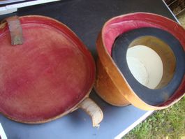 Antike Leder-Hutschachtel mit Zylinder, leicht def. Bild 8