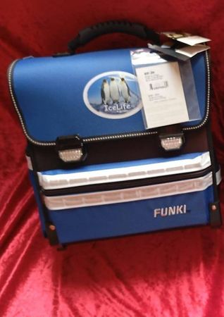 Funki Rucksack mit Pinguin Motiv NEU