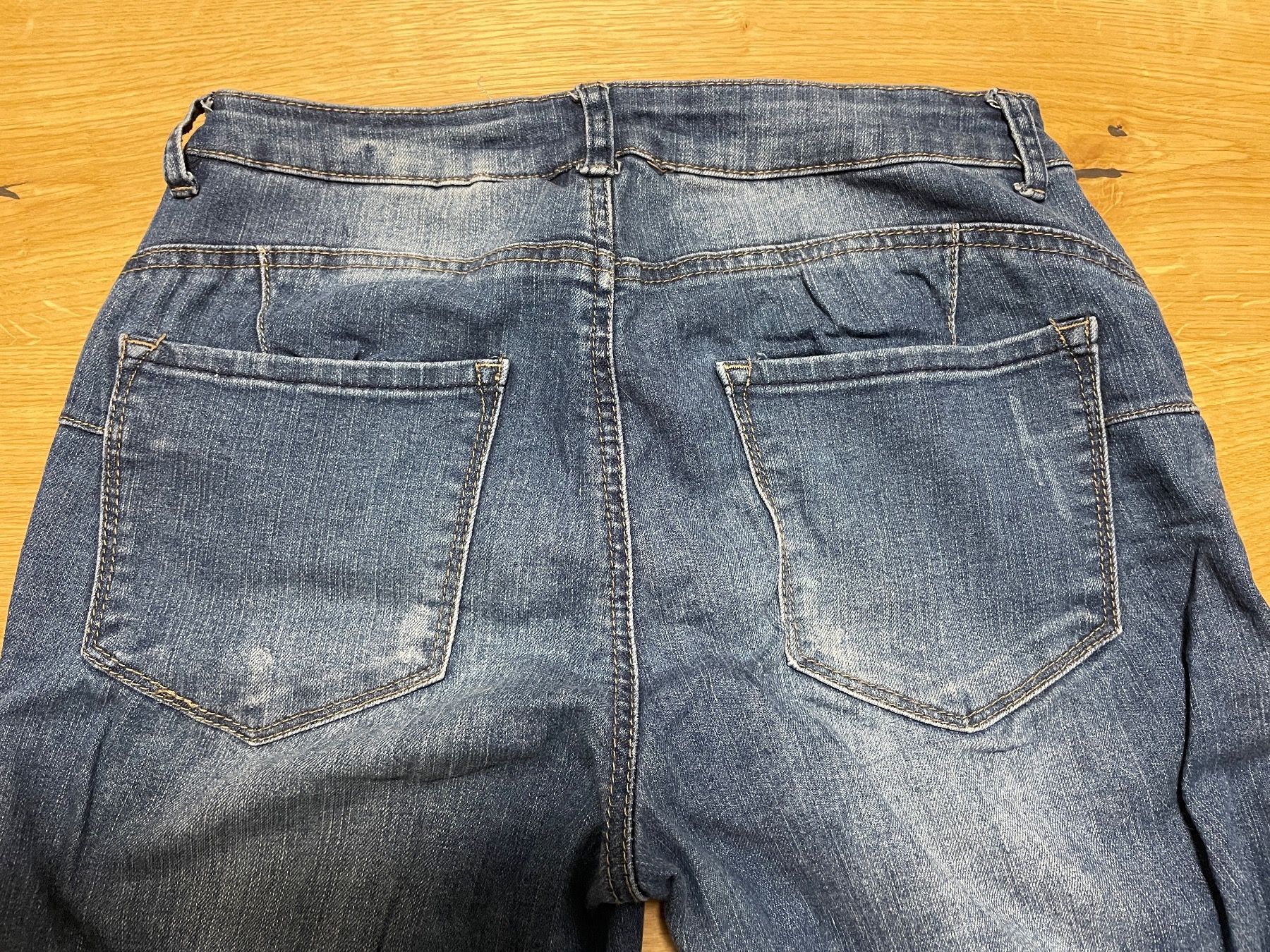 Jeans: Designer Jeans Grösse 36/38 – Gebraucht aus Wangen b. Olten von na_wal 1