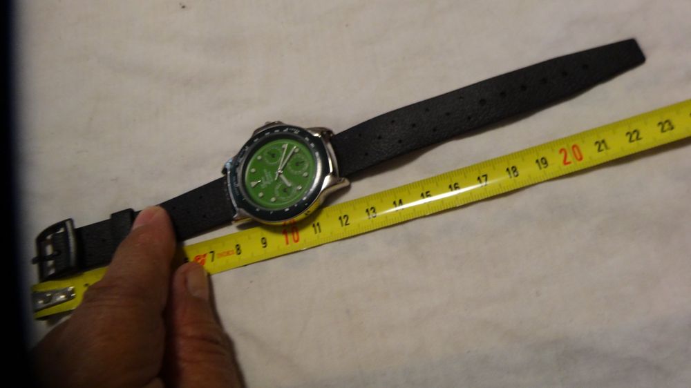 Montres: LORENSIO HEREN  UHR,QUARTZ..LÄÜFT – D'occasion à zürich par ahmad01 1