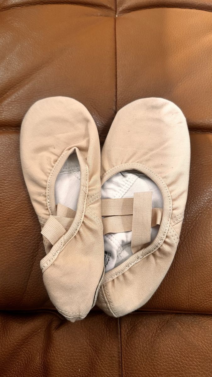 Chaussures filles: Ballettschuhe 37/38 – D'occasion à Matzingen par Steffiiiiiiiiii 2
