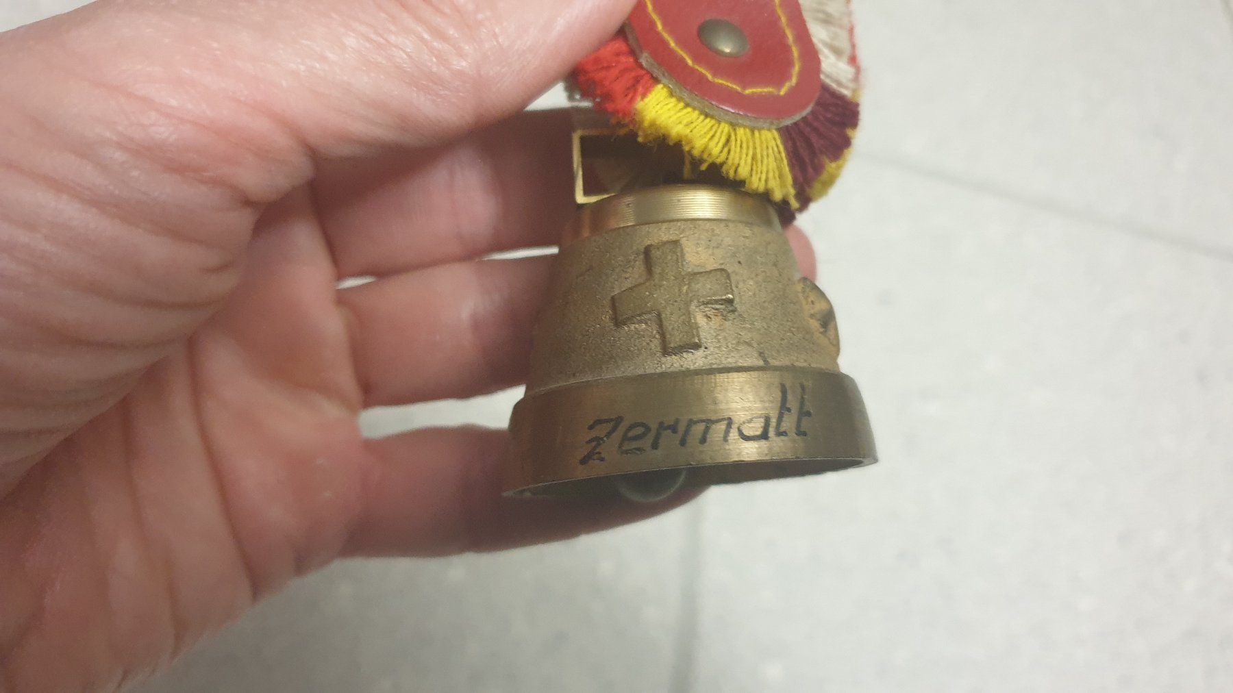 Glocken & Treicheln: Zermatt HandGlocke – Gebraucht aus Stäfa von Supertramp73 2