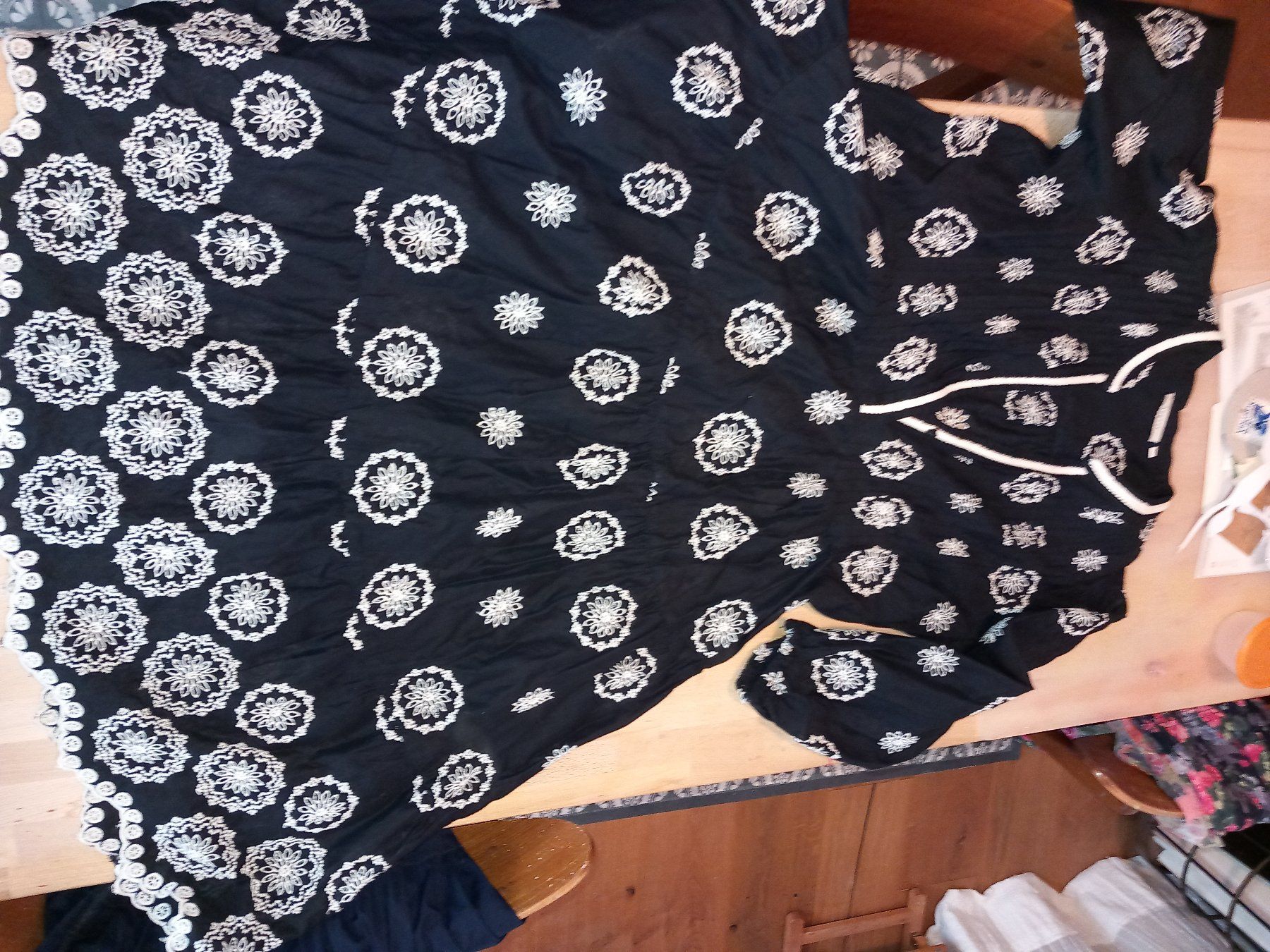 Kleider: wunderschönes Kleid von angoor – Gebraucht aus Maschwanden von summernight7