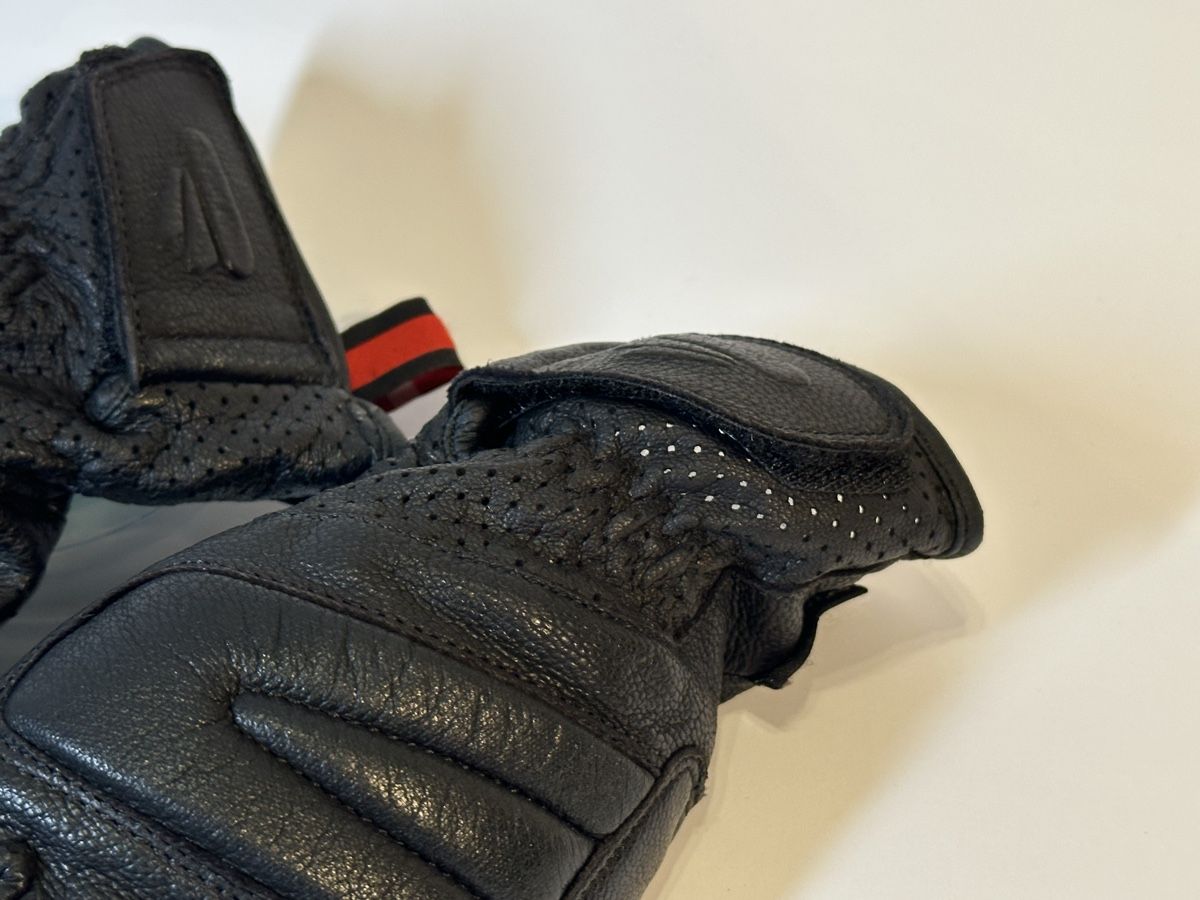 Guanti & manicotti: Leichte Motorrad Handschuhe (S) – Usato da Schaffhausen venduto da Die_Mayonnaise 1