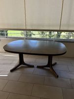 Ausziehbarer Esstisch aus Holz