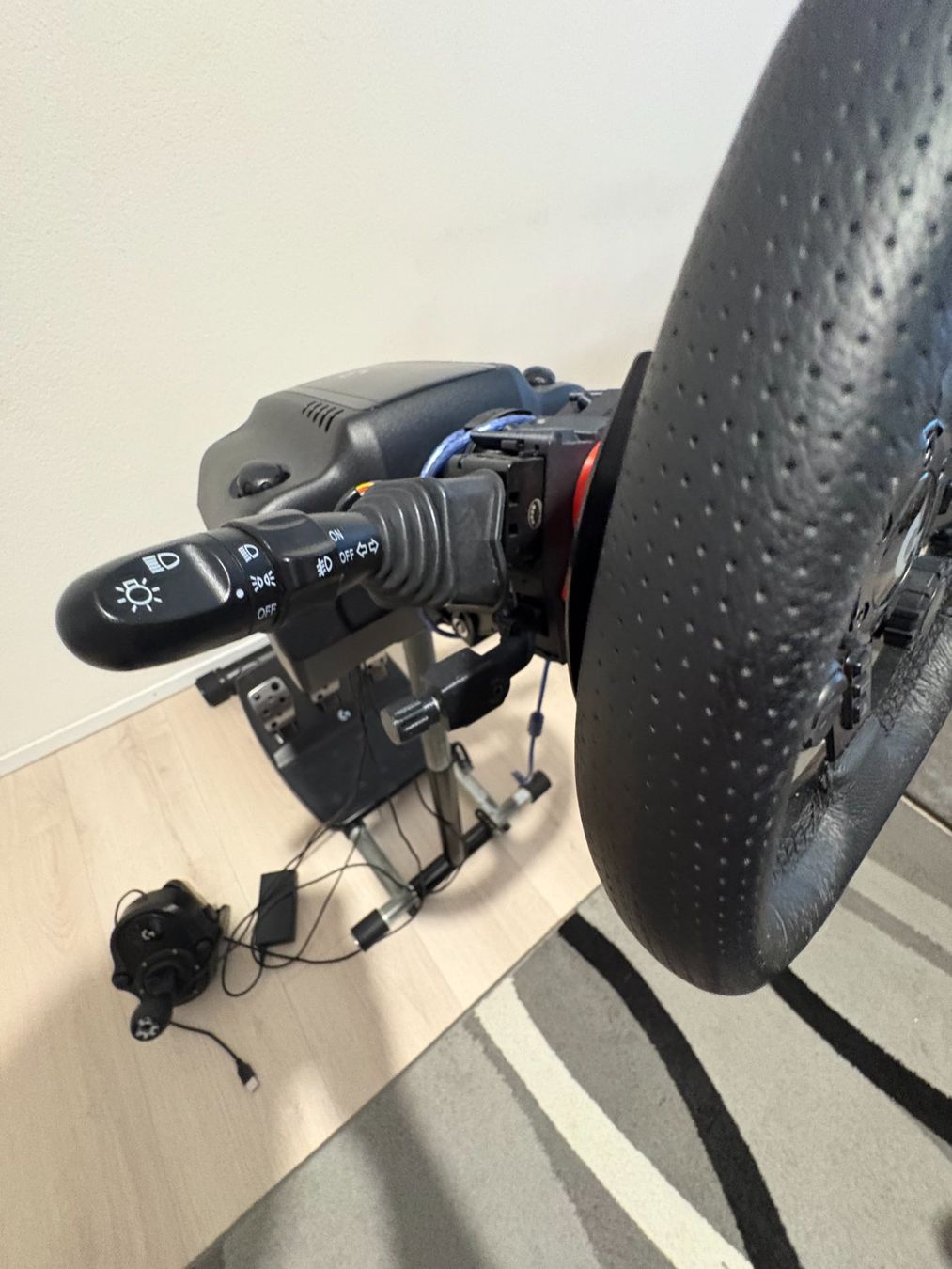 Logitech Controller: Logitech G923 mit Blinker Wischer Hebel Adapter – Usato da Niederbipp venduto da rom_6bb2 4