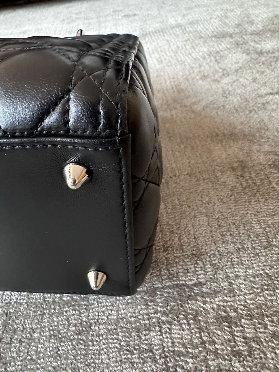 Dior Sacs femmes: MEDIUM LADY DIOR BAG – D'occasion à Wädenswil par pecso 5