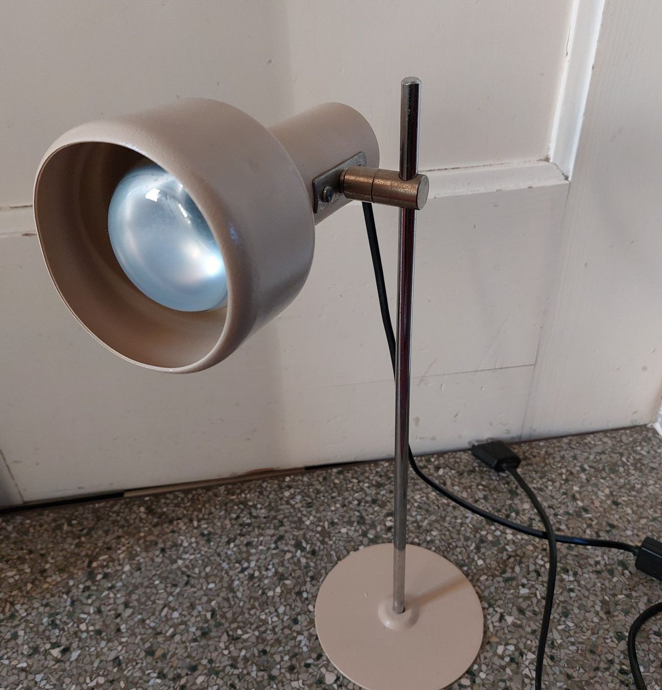 Lampade: Vintage Spotlampe hellbeige – Usato da Thun venduto da nad_x8nk 3