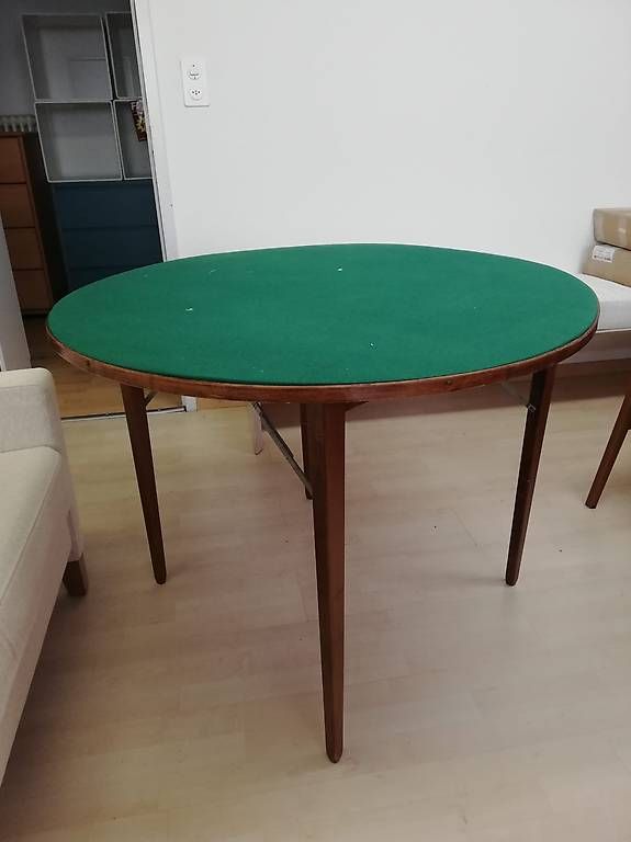 Tables: Spieltisch – D'occasion à Basel par FETAG_Brocki