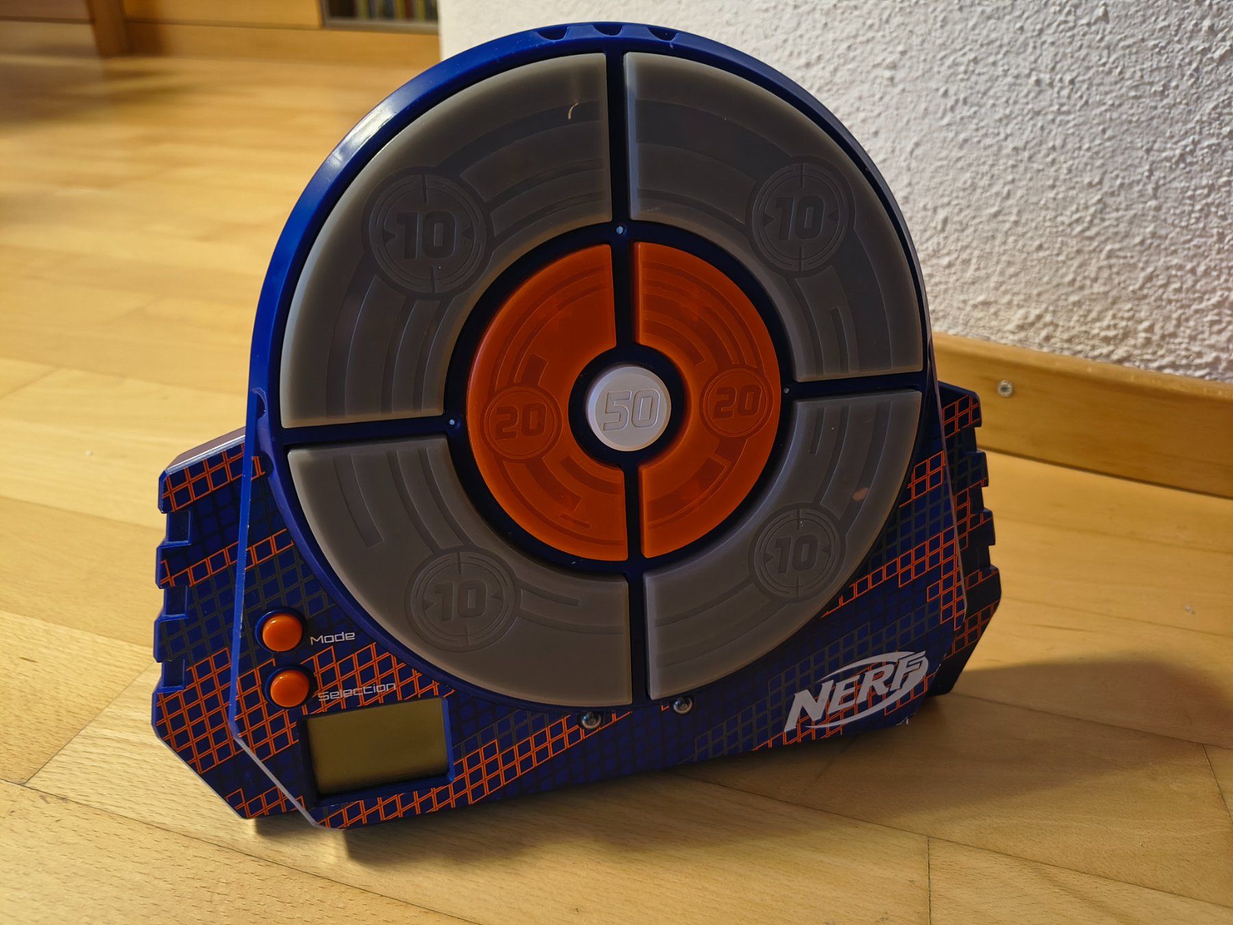 Nerf Spielzeuge: Nerf Gewehr mit Zielscheibe – Gebraucht aus Steckborn von Kejoel 1