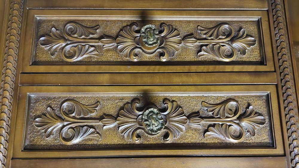Commodes: 1 Anrichte (Sideboard) aus Nussbaum-Holz – D'occasion à Nussbaumen AG par erfolg25 3