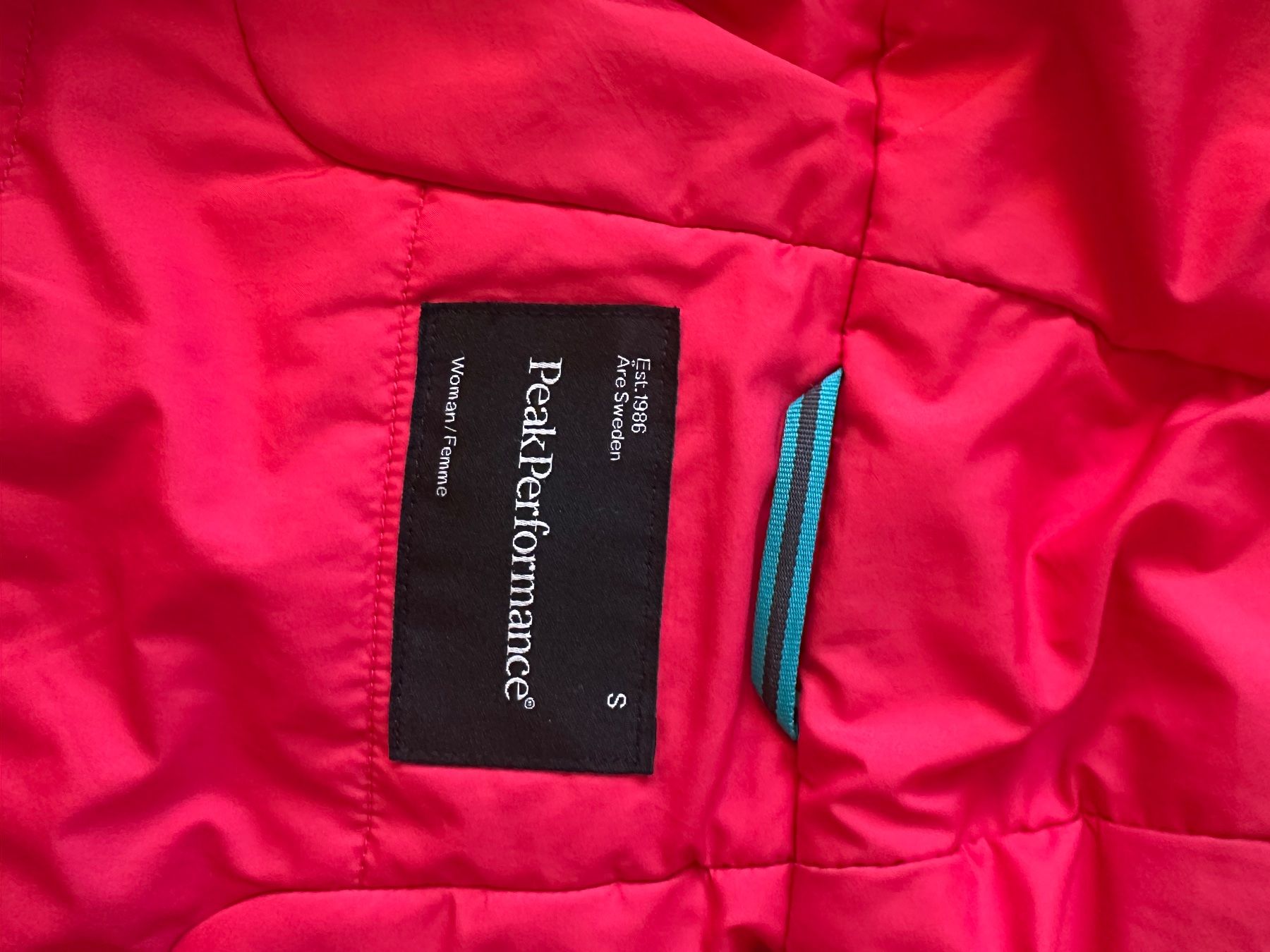 Peak Performance Jacken: Peak Performance Damen Jacke Gr. S – Gebraucht aus Zürich von vrenX 1
