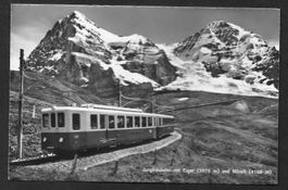 Jungfraubahn mit Eiger und Mönch