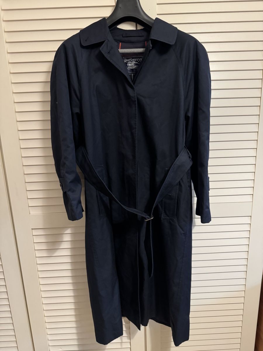 Burberry Mäntel: Klassischer Burberrys Trenchcoat, Dunkelblau – Gebraucht aus Niederbipp von yar_tf6f