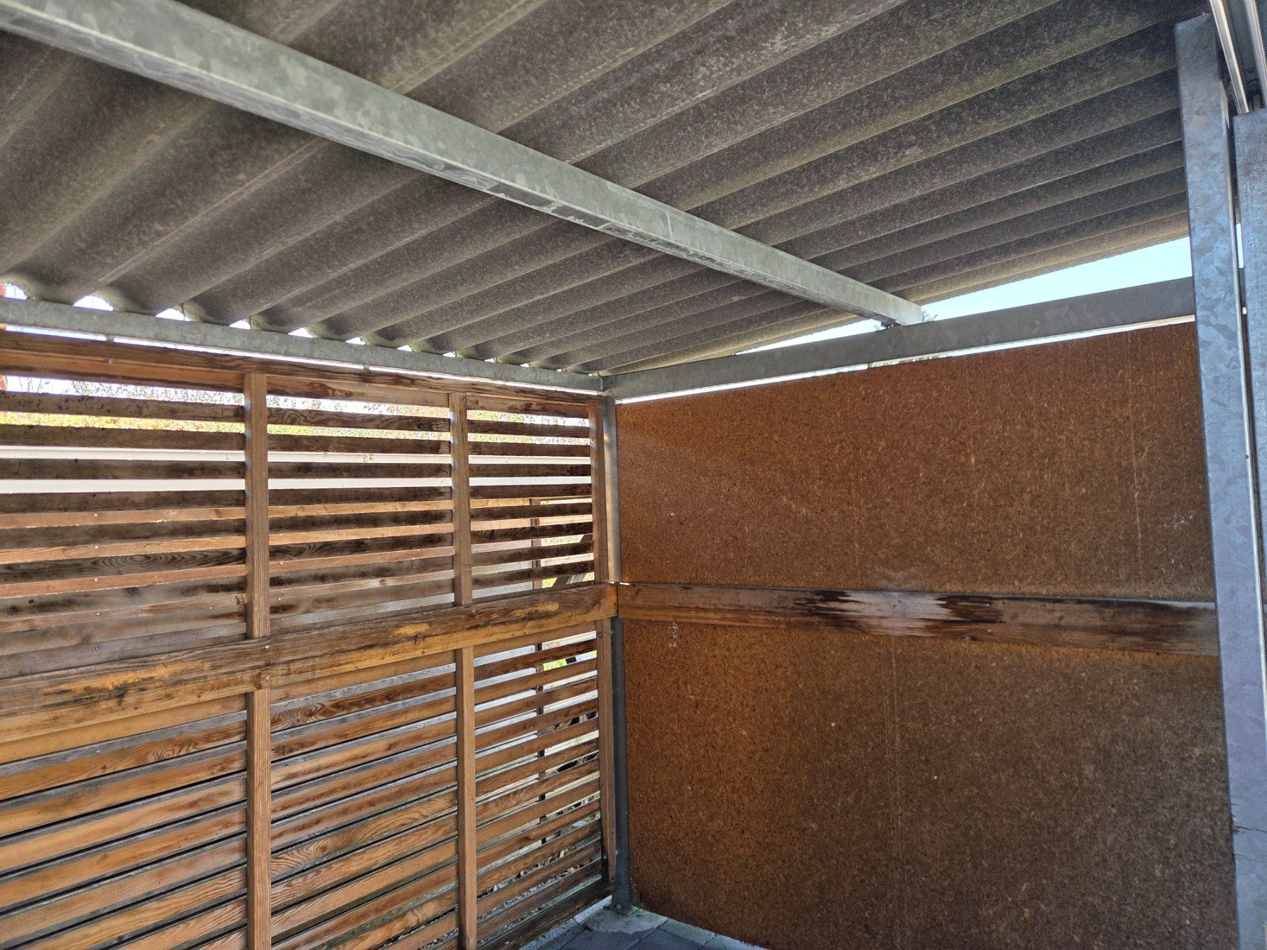 Rifugi: Container / Velounterstand – Usato da Wetzikon ZH venduto da Fordpower 3