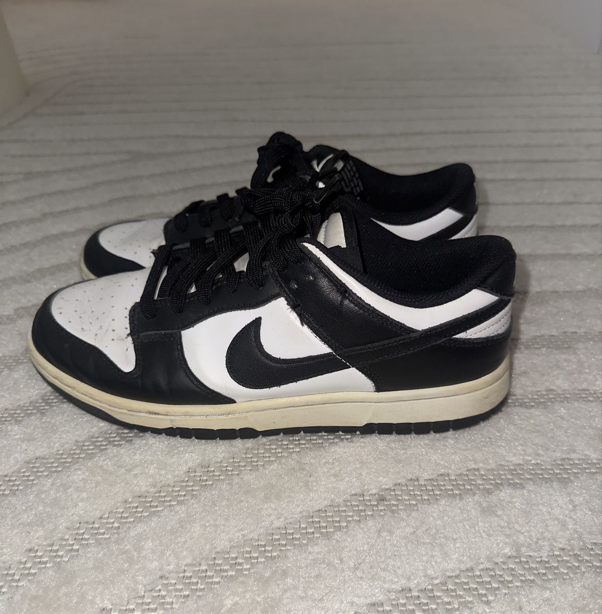 Nike Chaussures femmes: Nike Dunk Low Panda Gr. 40 – D'occasion à Meinisberg par nou_d87j