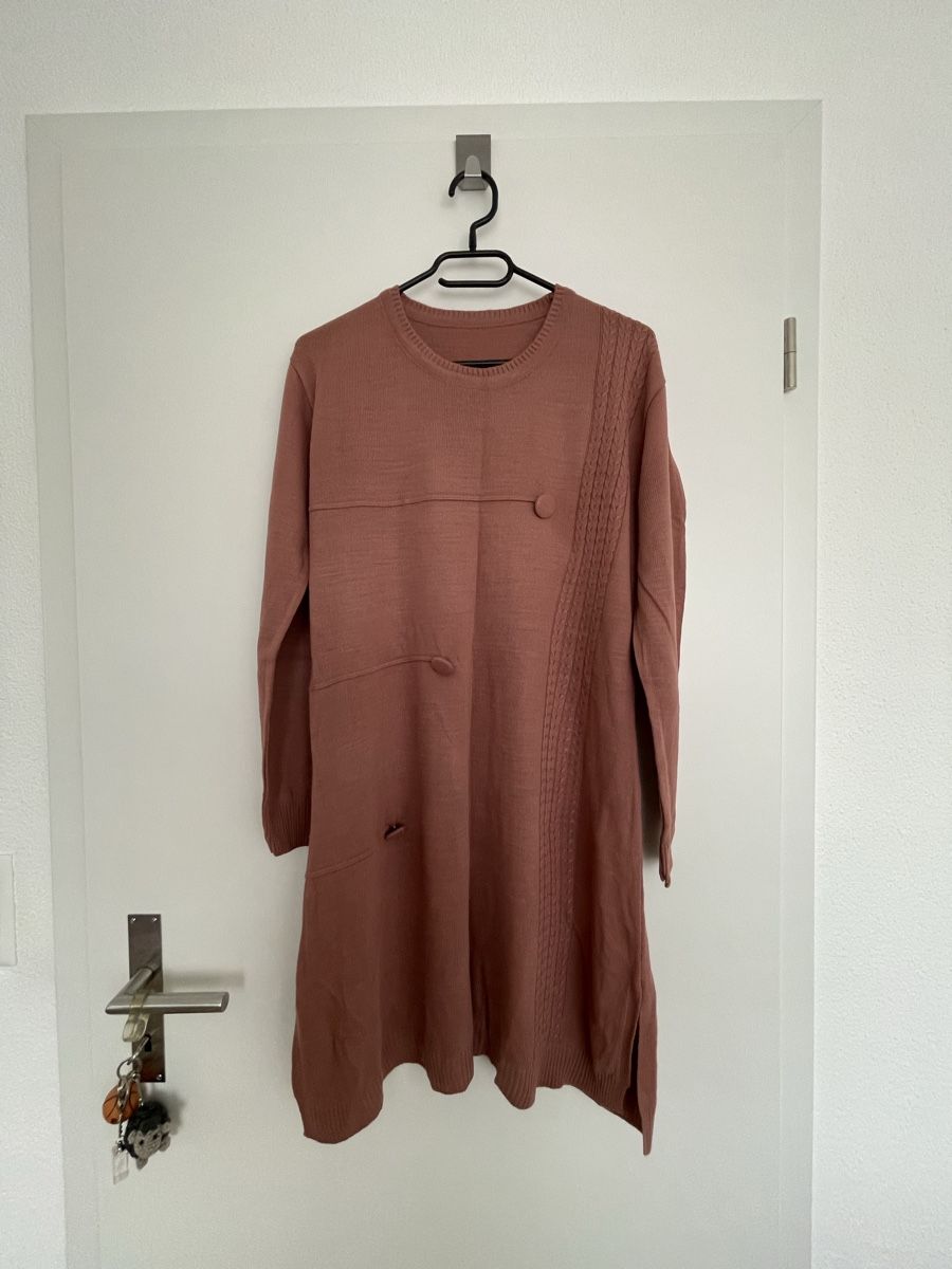 Kleider: Rosa Strickkleid  – Gebraucht aus Neuenegg von aba_g85b