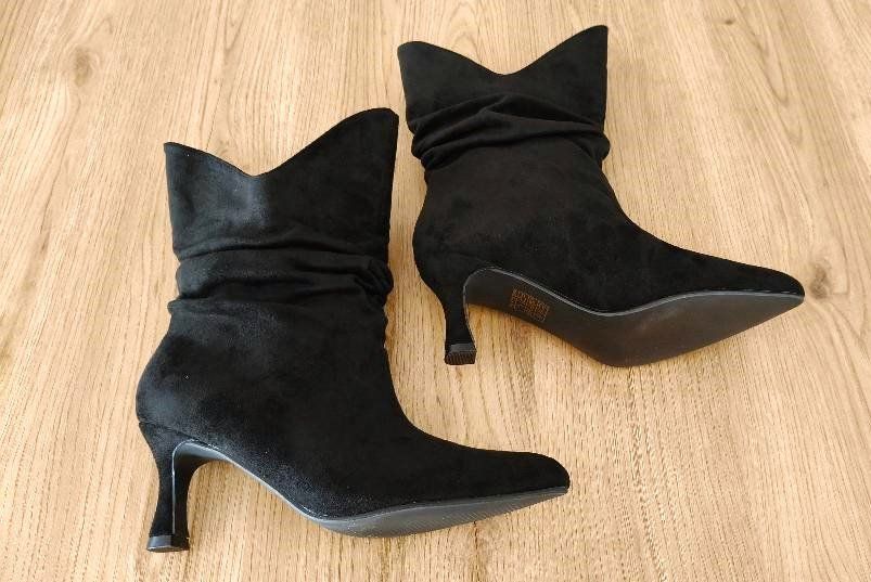 Scarpe da donna: Geraffte Ankle Boots in schwarz, Grösse 38 – Nuovo e nell'imballaggio originale da Dielsdorf venduto da SHOES_BY_SYLVI 1