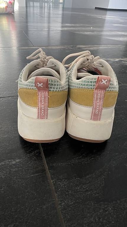 Scarpe da donna: Sneakers Gr.39 – Usato da Günsberg venduto da ElenaFl 3