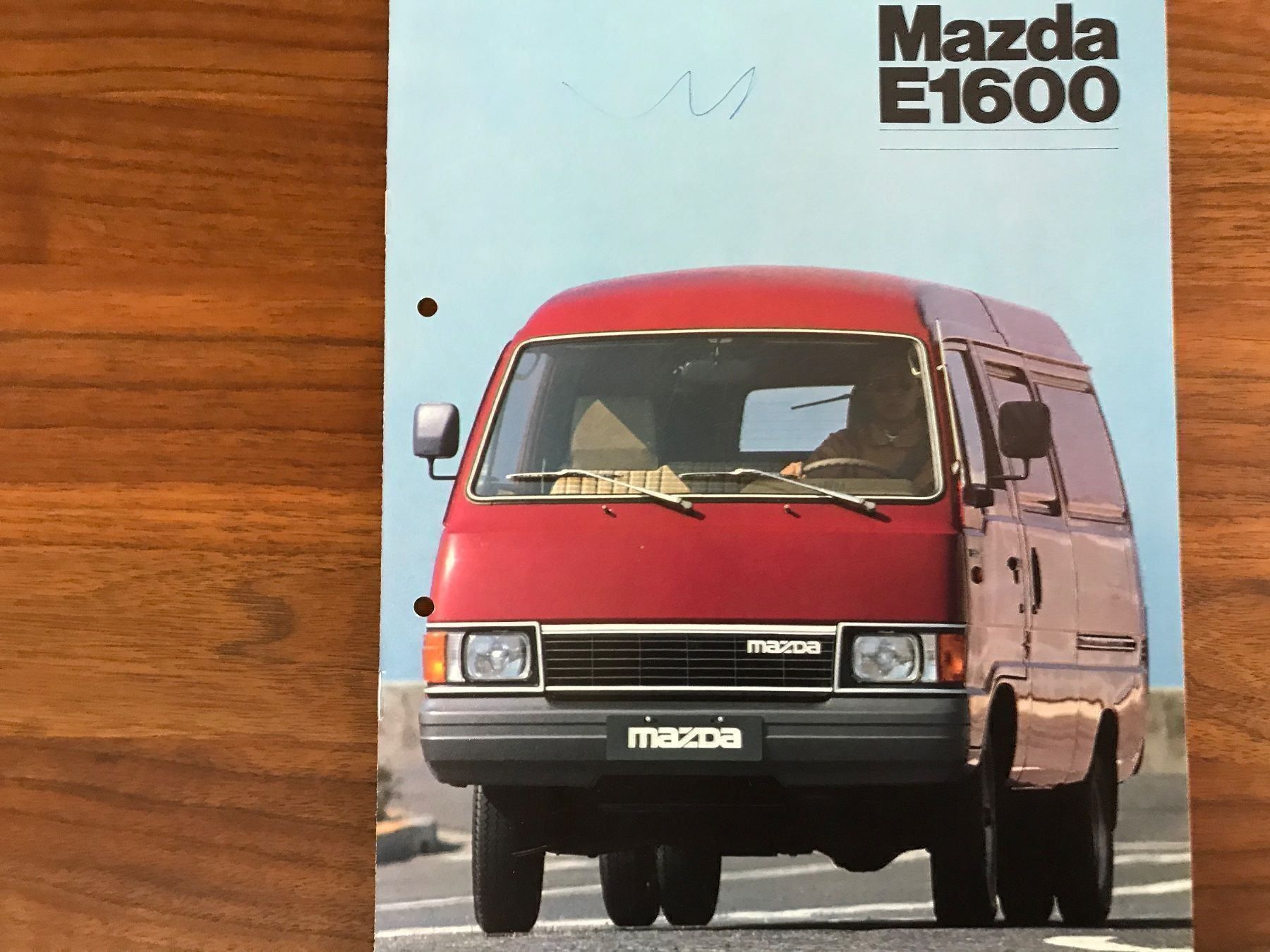 Autos: Mazda  Bus Prospekt – Gebraucht aus Balterswil von Jeko1967