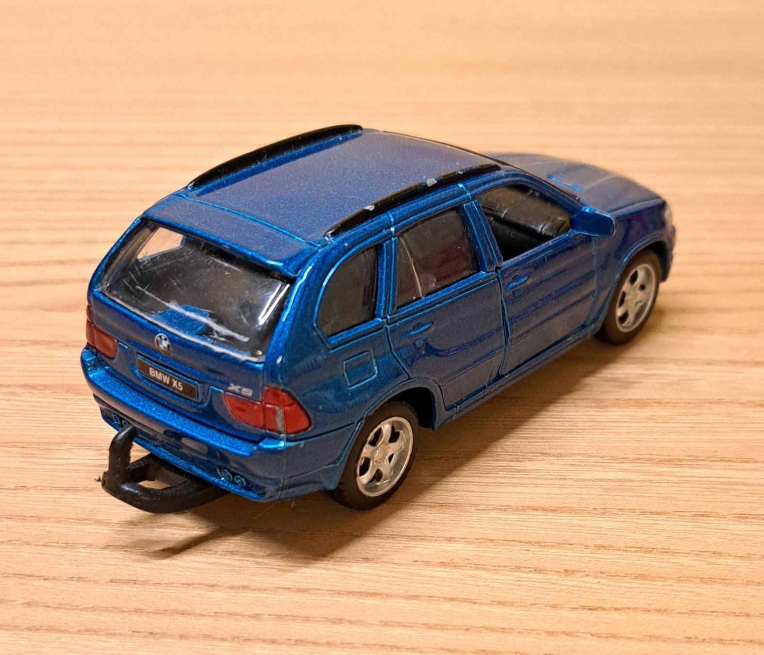 BMW Modellini d'auto: BMW X5 Modell / Maisto – Usato da Dietlikon venduto da kosta.katoglou 4