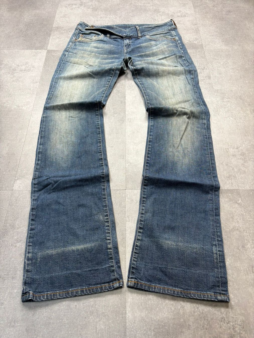 Diesel Jeans: Vintage Diesel Bootcut Flared Jeans (M) – Usato da Werdenberg venduto da hase.vintage
