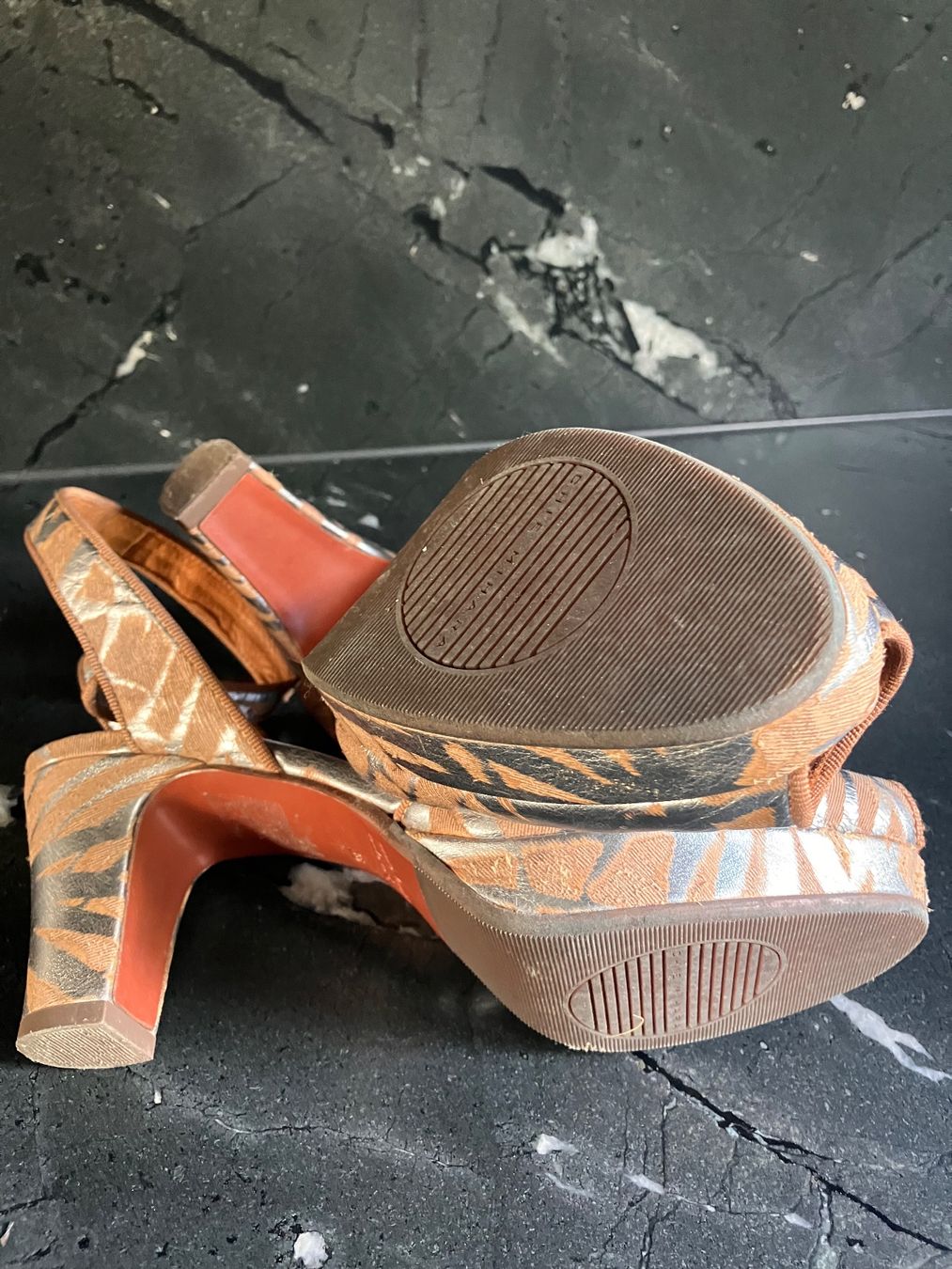 Chie Mihara Scarpe da donna: Sandales à talon chie mihara 36 – Usato da Niederwangen BE venduto da audreychkaya 4
