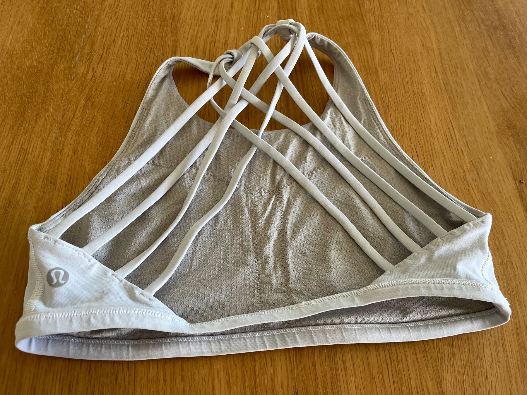 Lululemon Altra biancheria intima: Lululemon Bra Gr 8 – Usato da Hettlingen venduto da NorausWinti 3