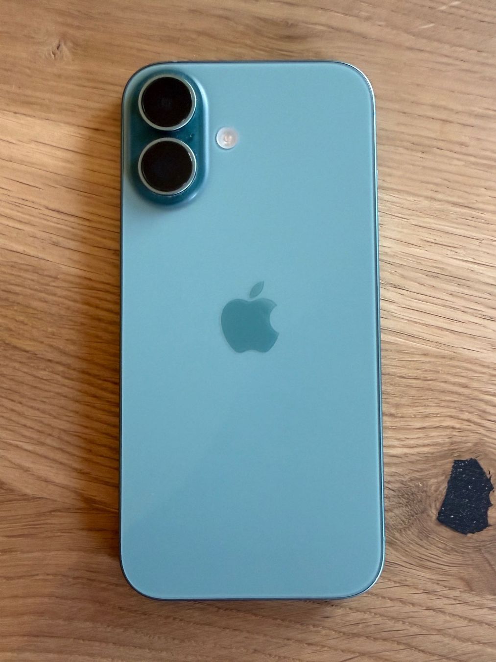 Apple Telefoni cellulari / Smartphones: iPhone 16 mit OVP – Usato da Zürich venduto da robenerdjive 8