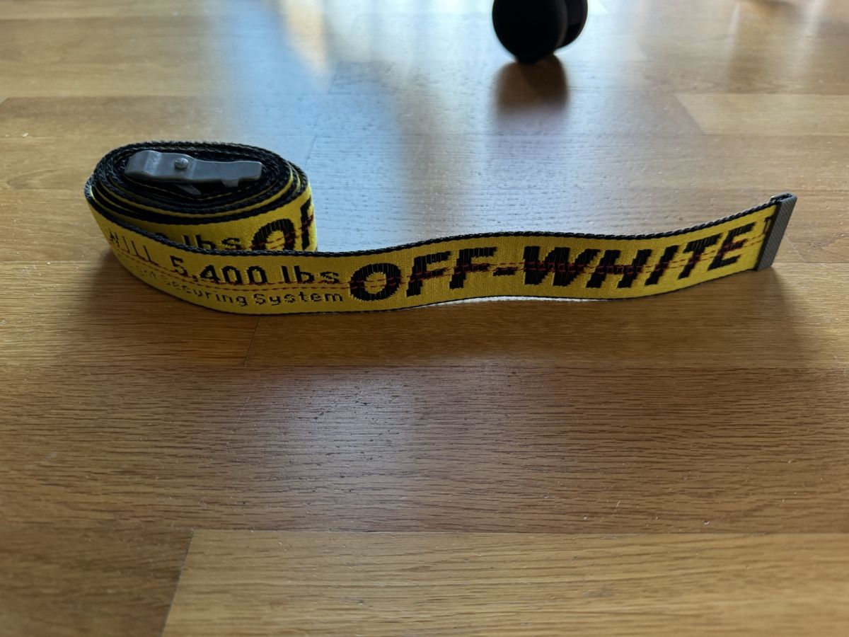 Off-White Gürtel: Off-White Industrial Belt Gürtel – Gebraucht aus Zürich von tim_t6kb