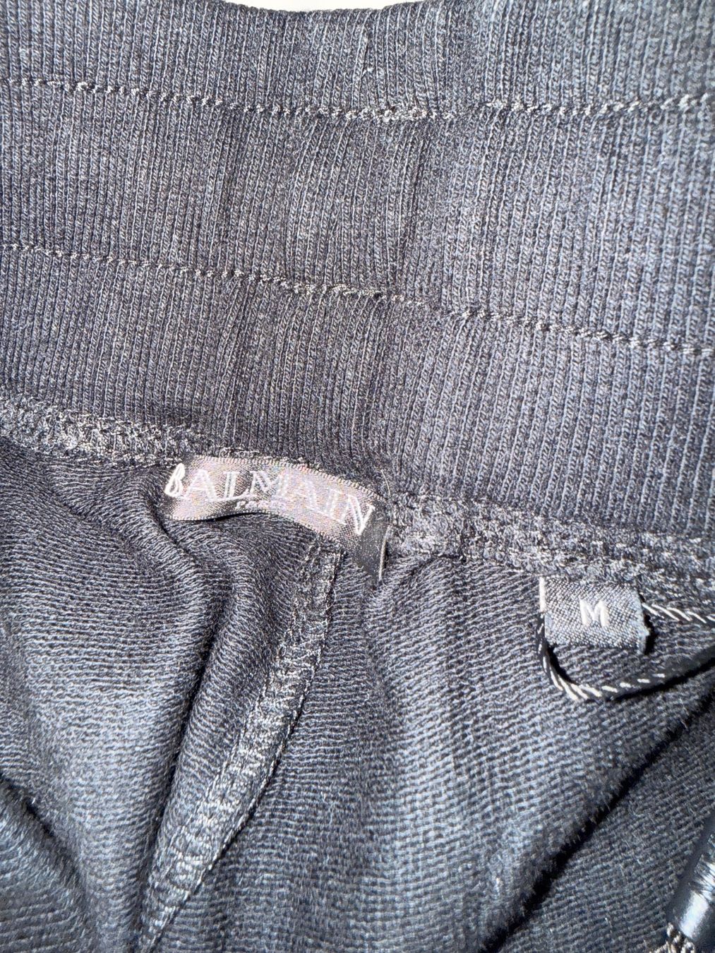 Balmain Pantaloni: Balmain Jogginghose | Grösse M – Usato da Biberist venduto da mar_y85l 4